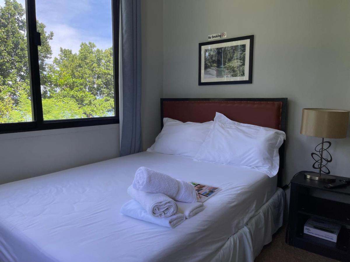 Catarman  Seaside Traveler'S Inn By Camiguin Island Home מראה חיצוני תמונה